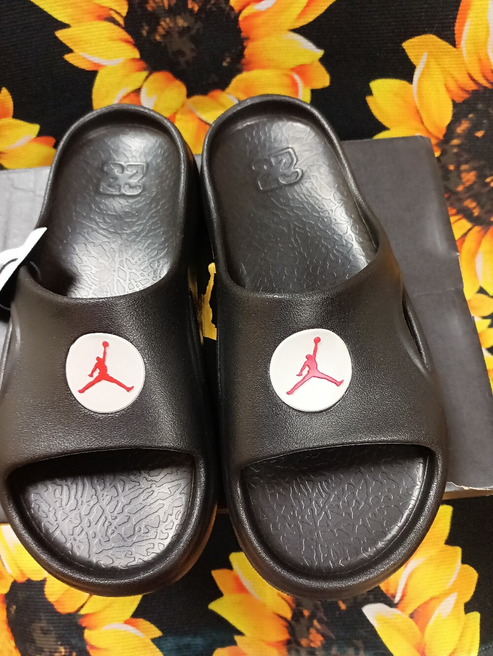 Deadstock Jordan Slides